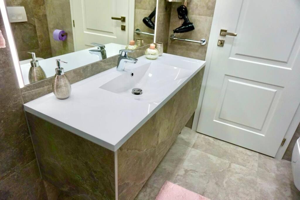 Parliament Square Apartment Budapest Ngoại thất bức ảnh